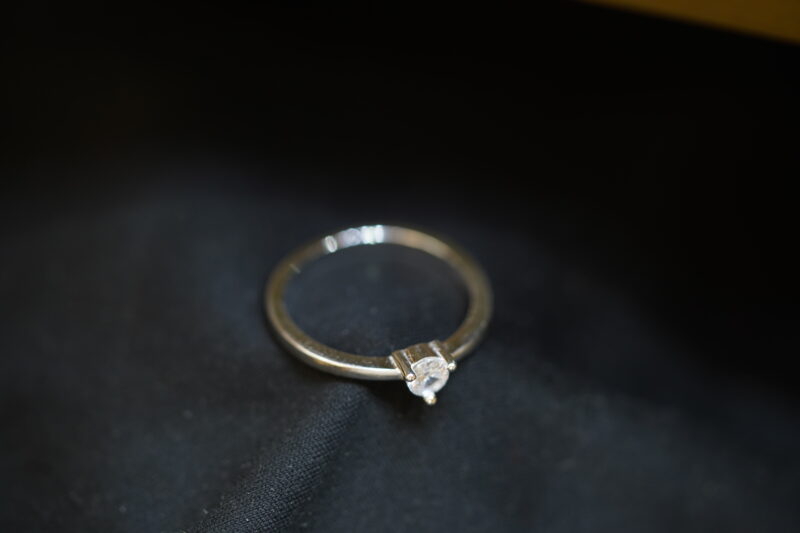 ANILLO EN PLATA 925