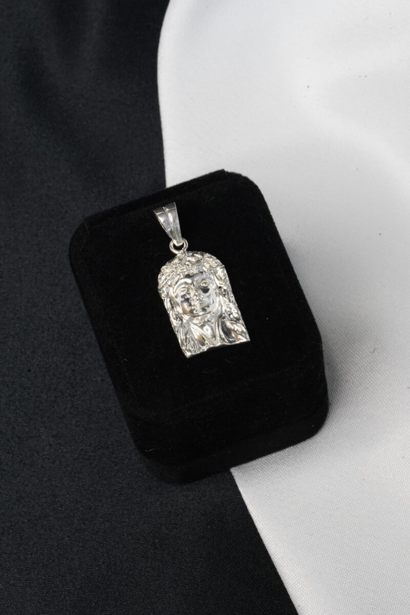MEDALLA DE CARA DE CRISTO EN PLATA 925