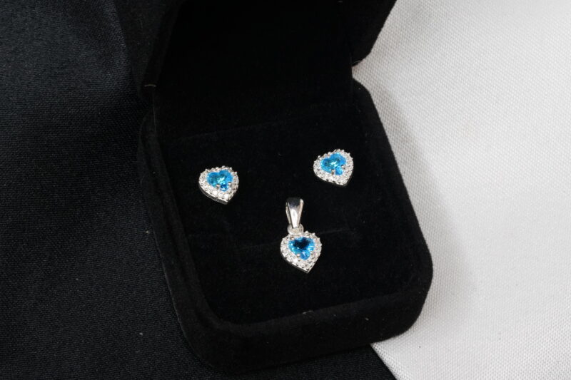 MEDALLA+ARETES DE CORAZON EN PLATA 925