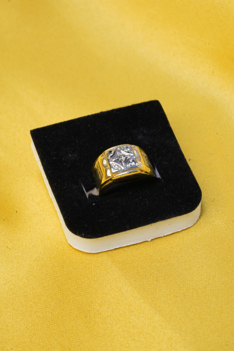 ANILLO EN DIAMANTE EN ORO 14K
