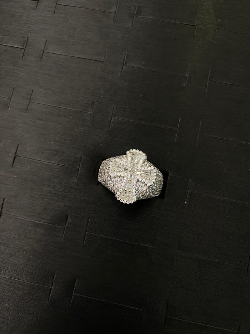 ANILLO DE CRUZ EN PLATA 925