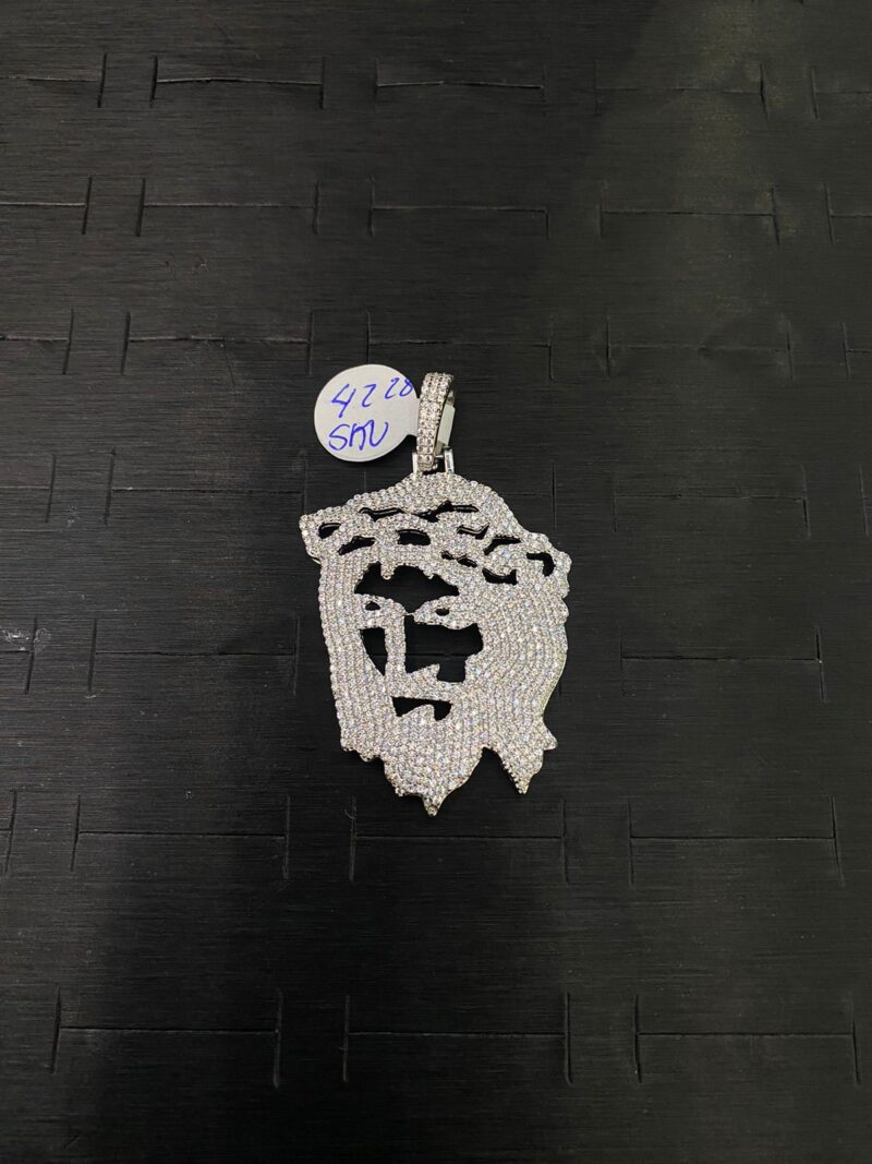 MEDALLA DE CARA DE CRISTO EN PLATA 925