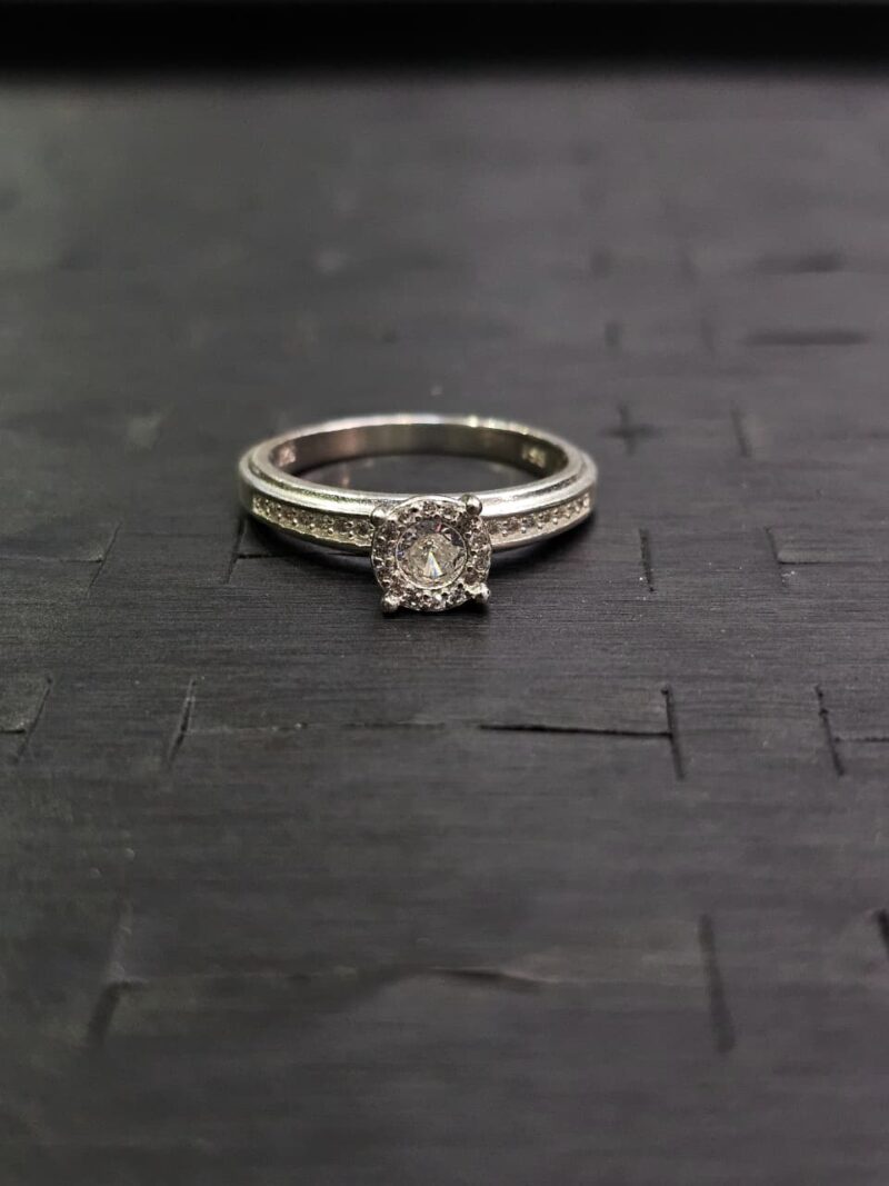 ANILLO DE COMPROMISO EN PLATA 925