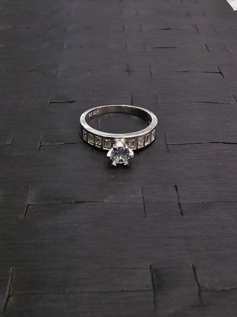 ANILLO DE COMPROMISO EN PLATA 925