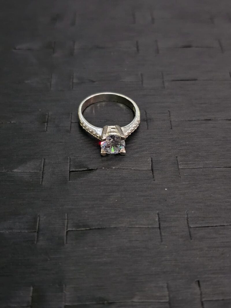 ANILLO DE COMPROMISO EN PLATA 925