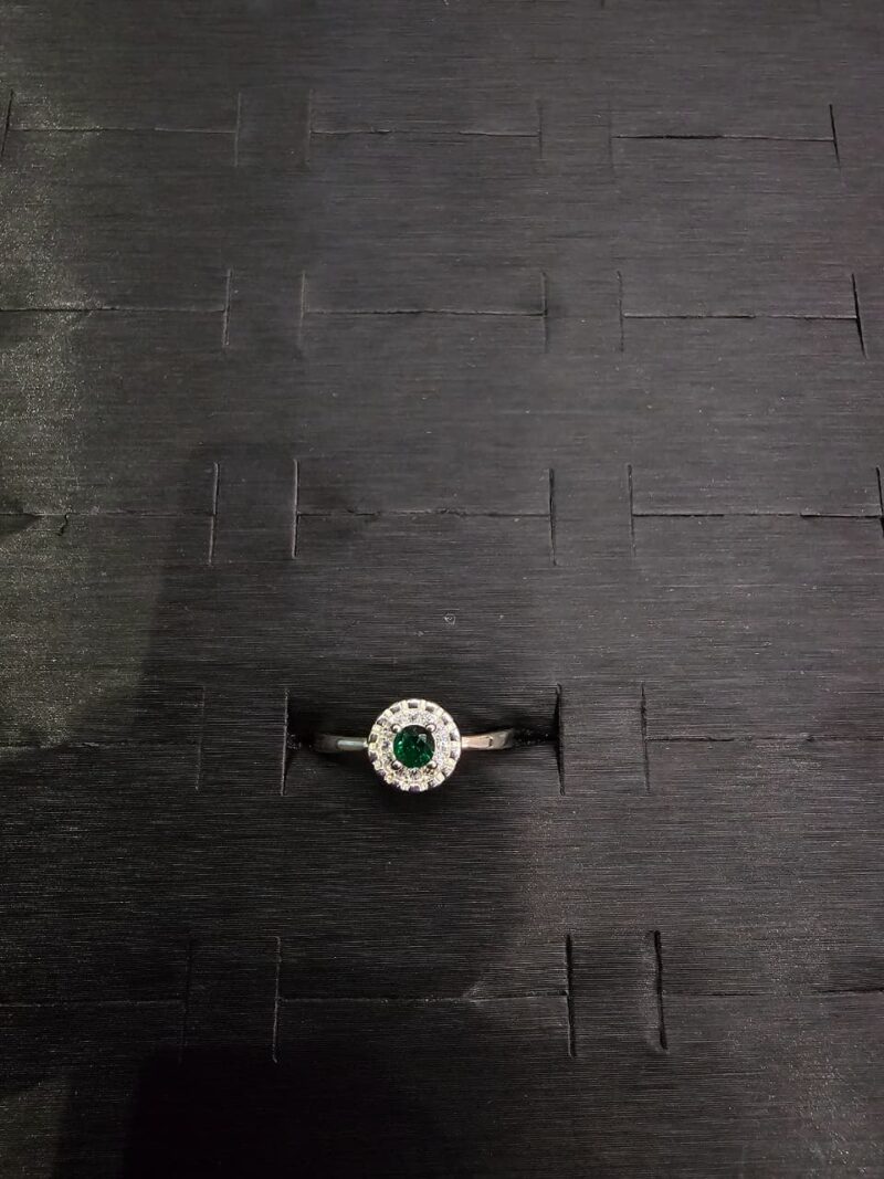 ANILLO EN PLATA 925