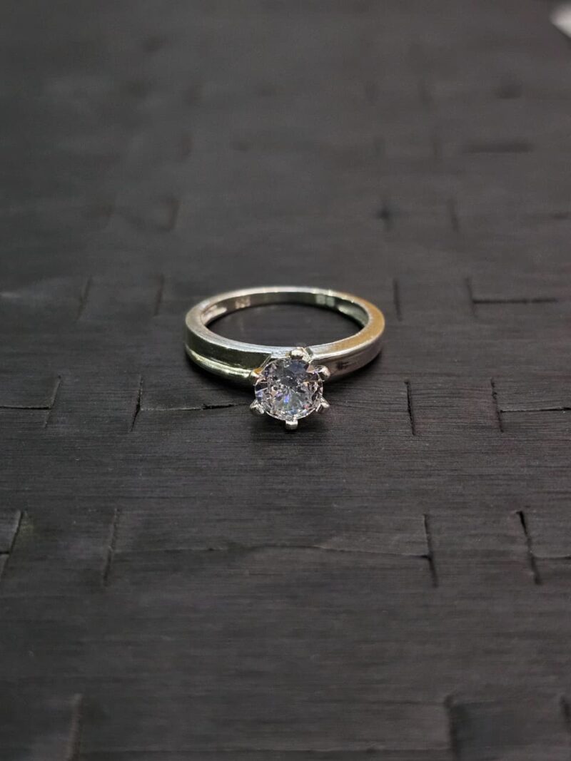 ANILLO DE COMPROMISO EN PLATA 925