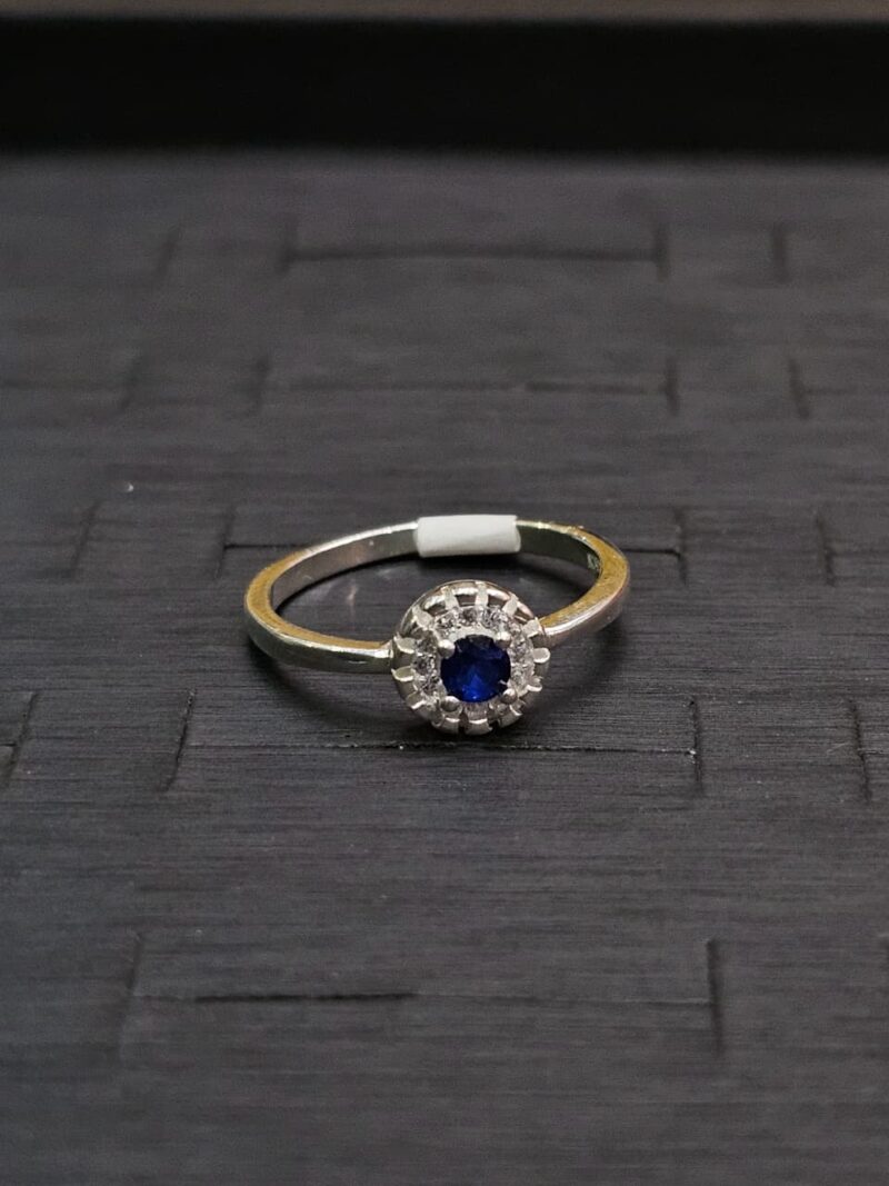 ANILLO EN PLATA 925