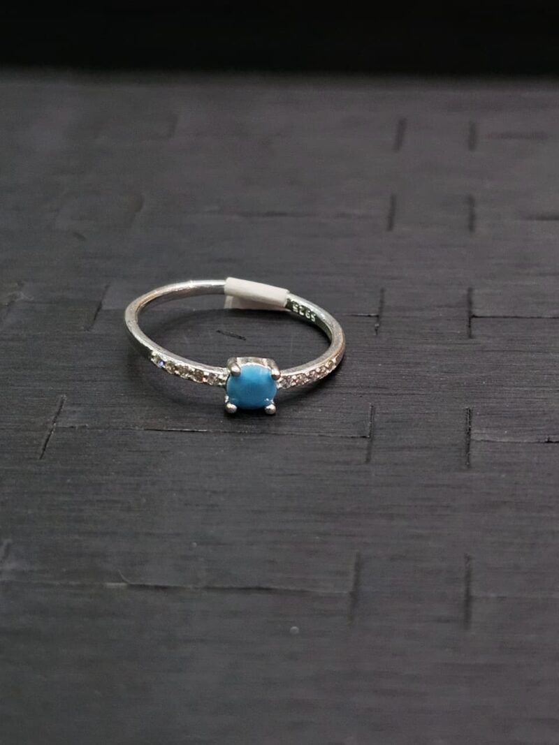 ANILLO EN PLATA 925