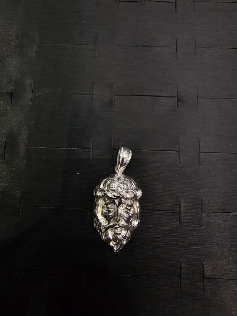 MEDALLA DE CARA DE CRISTO EN PLATA 925