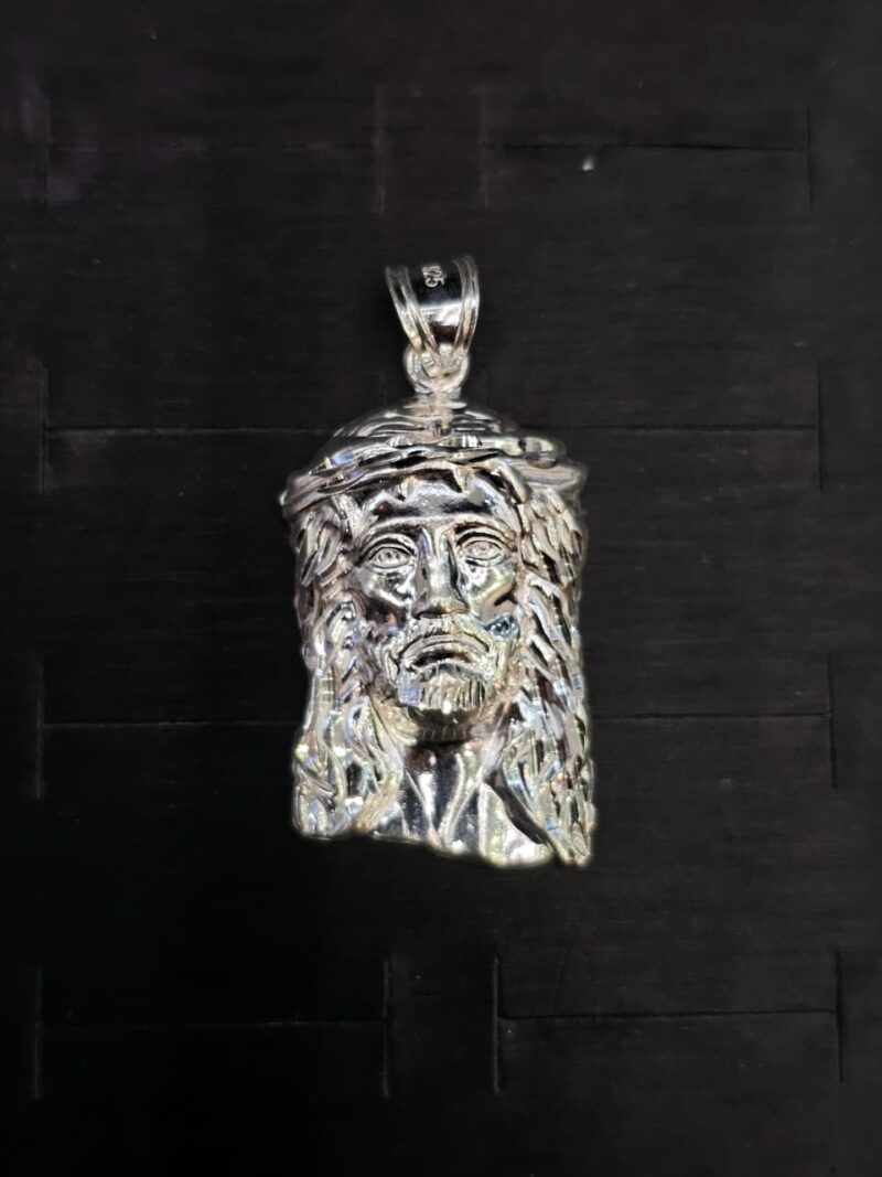 MEDALLA DE CARA DE CRISTO EN PLATA 925