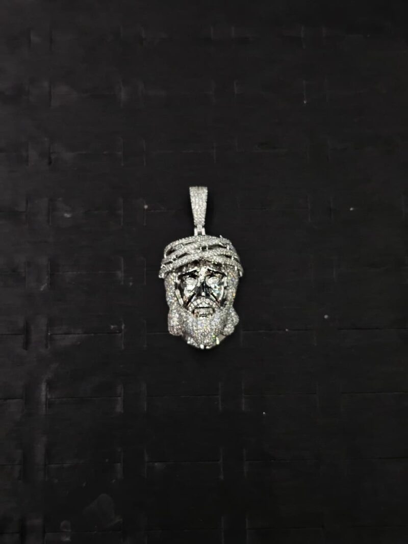 MEDALLA DE CARA DE CRISTO EN PLATA 925