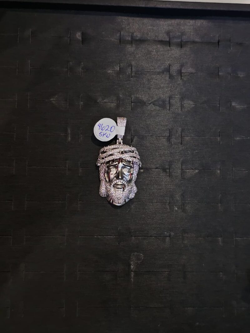 MEDALLA DE CARA DE CRISTO EN PLATA 925