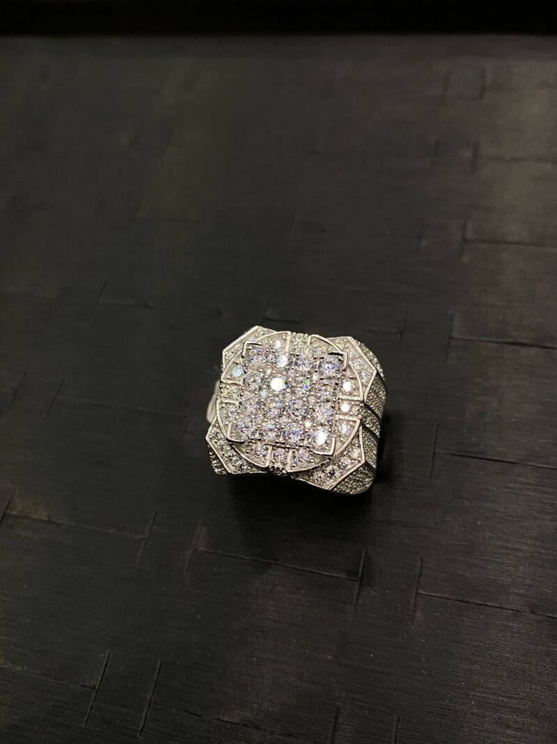 ANILLO EN PLATA 925