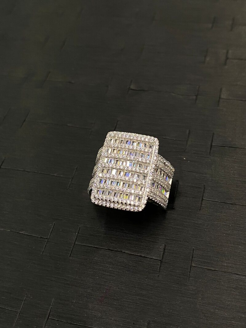 ANILLO EN PLATA 925