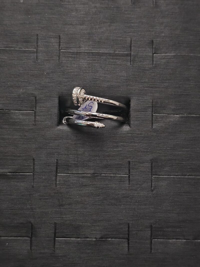 ANILLO DE CLAVO EN PLATA 925