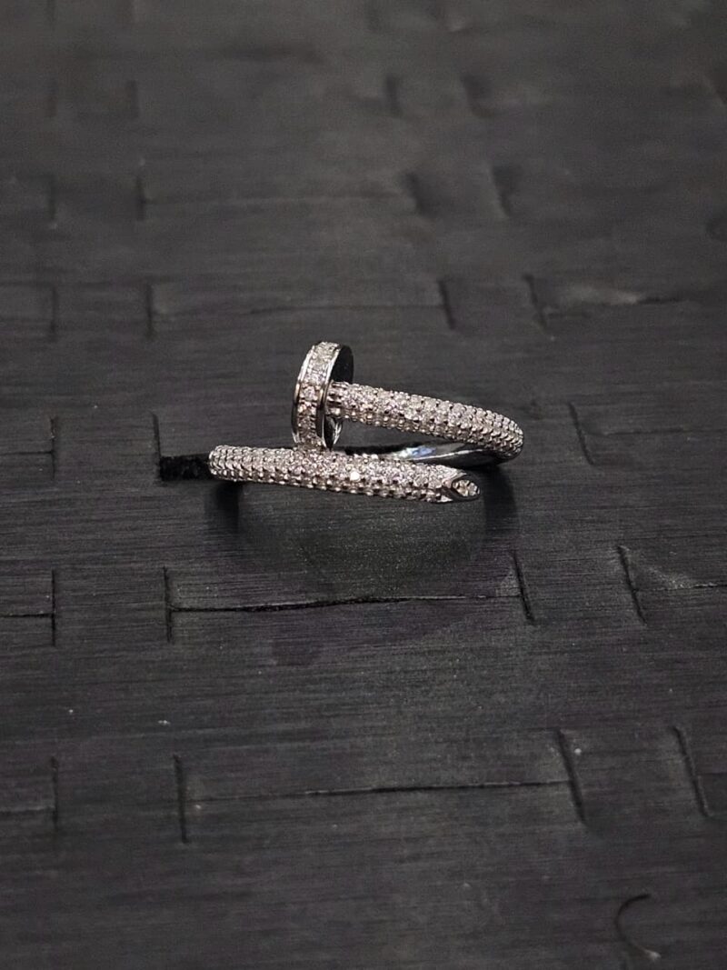ANILLO DE CLAVO EN PLATA 925